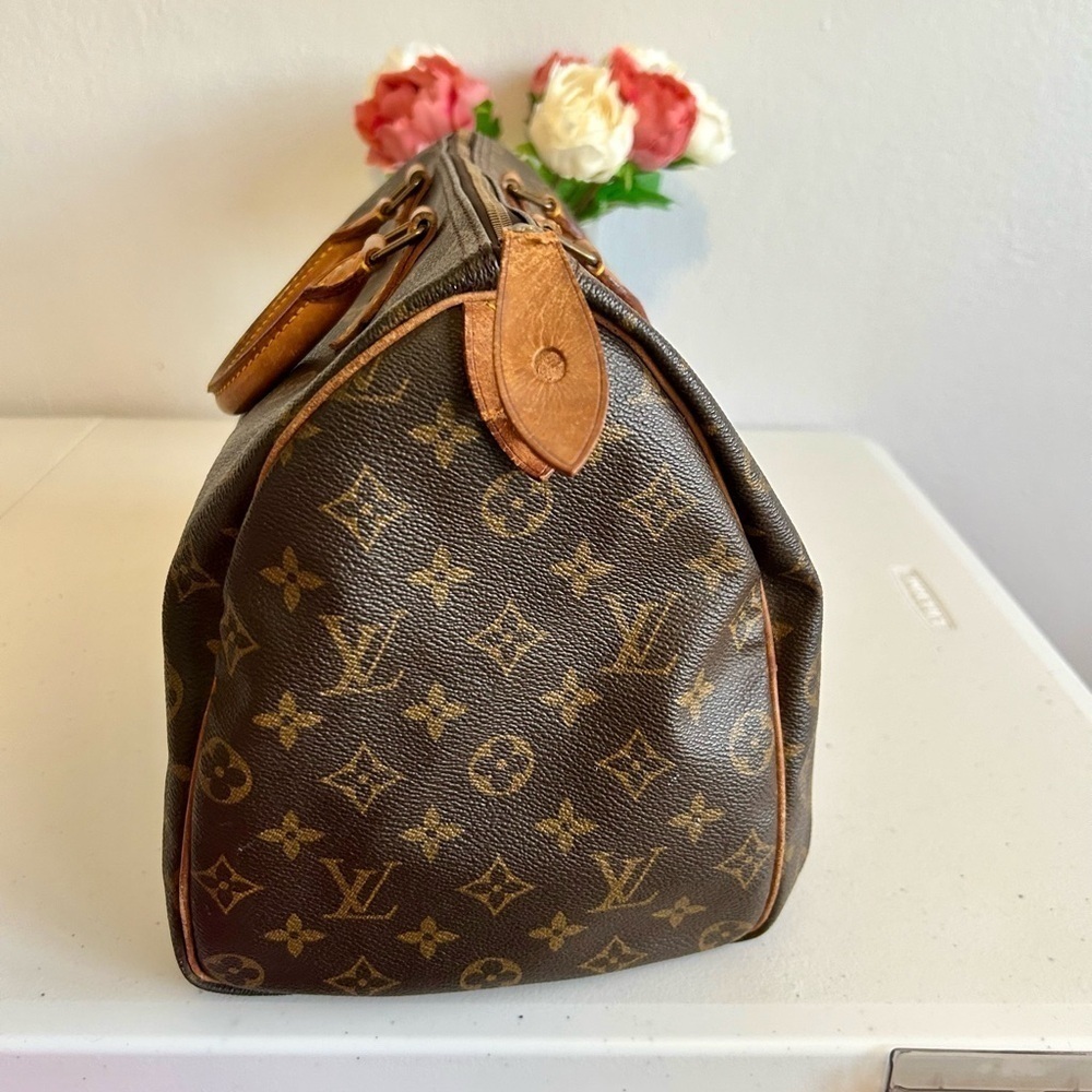 Authentic Vintage Louis Vuitton Speedy 35 Monogram 1991 Collection - Picture 2 of 9